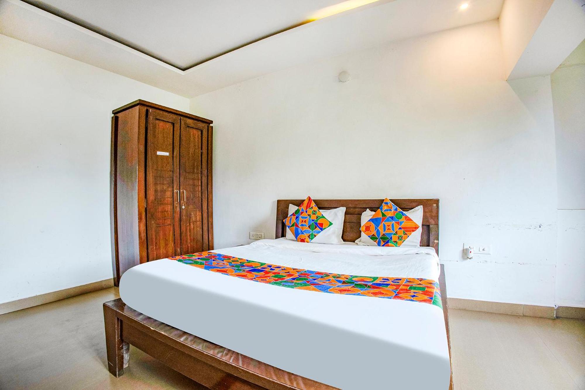 Fabhotel Comfort Stays - Nr Miramar Beach Panaji Eksteriør billede