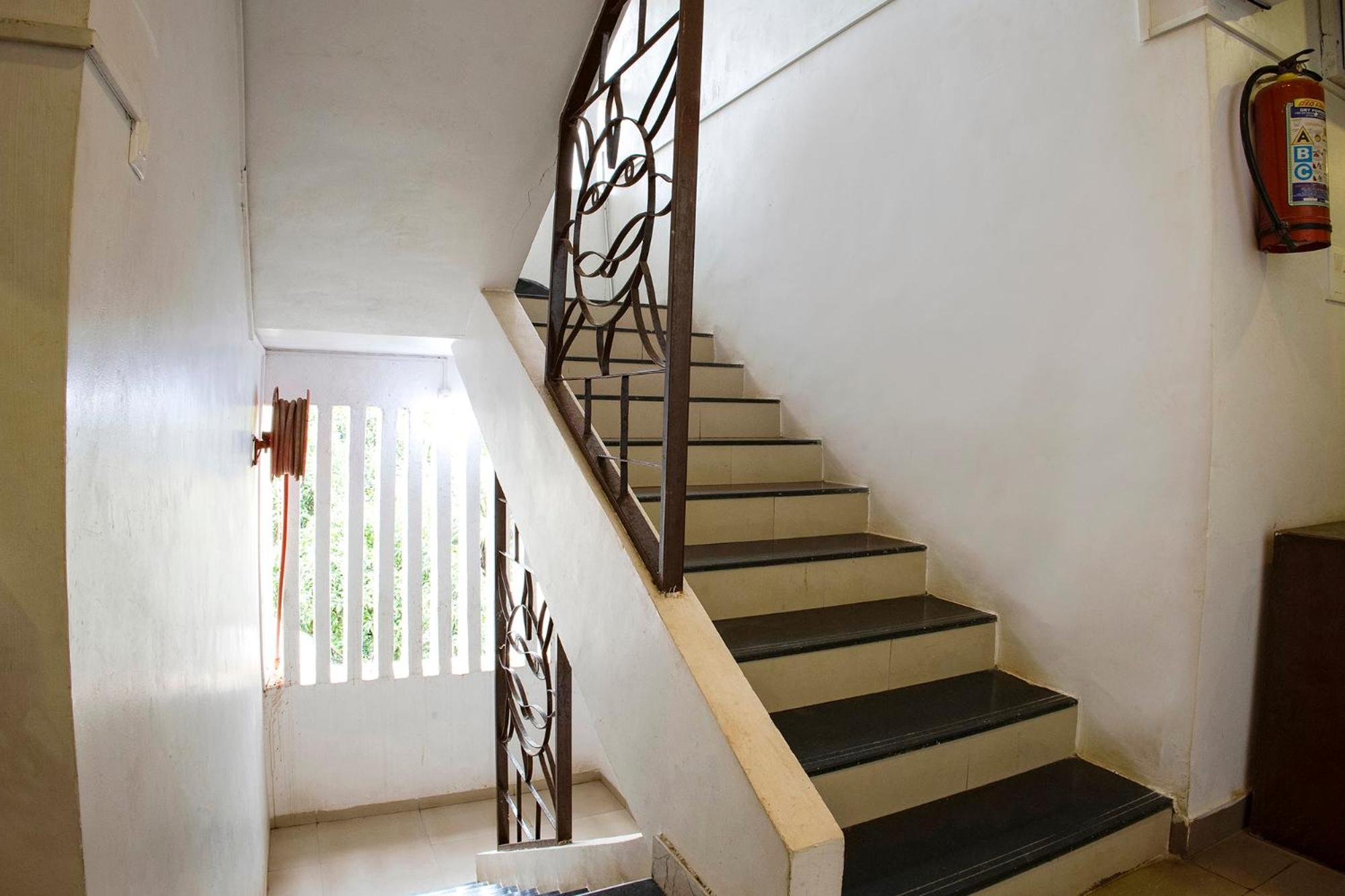 Fabhotel Comfort Stays - Nr Miramar Beach Panaji Eksteriør billede